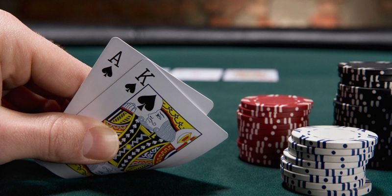 Chơi Poker với những ván bài đỉnh cao tại KUBET77